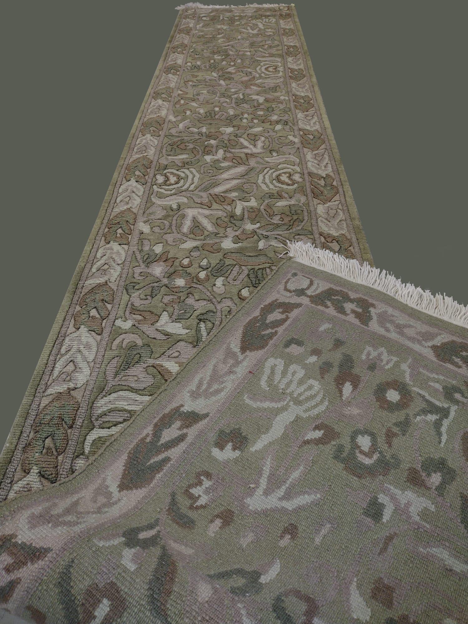 2'6"X14'0" India Handmade Olive Green And Gray Floral Runner Rug – 2'6" × 14'