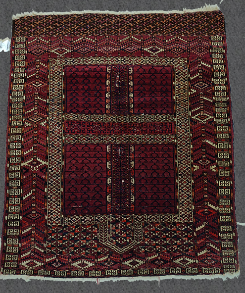 3'9" X 4'4" Handmade Turkman Antique Hatchli Rug – 3'9" × 4'4"