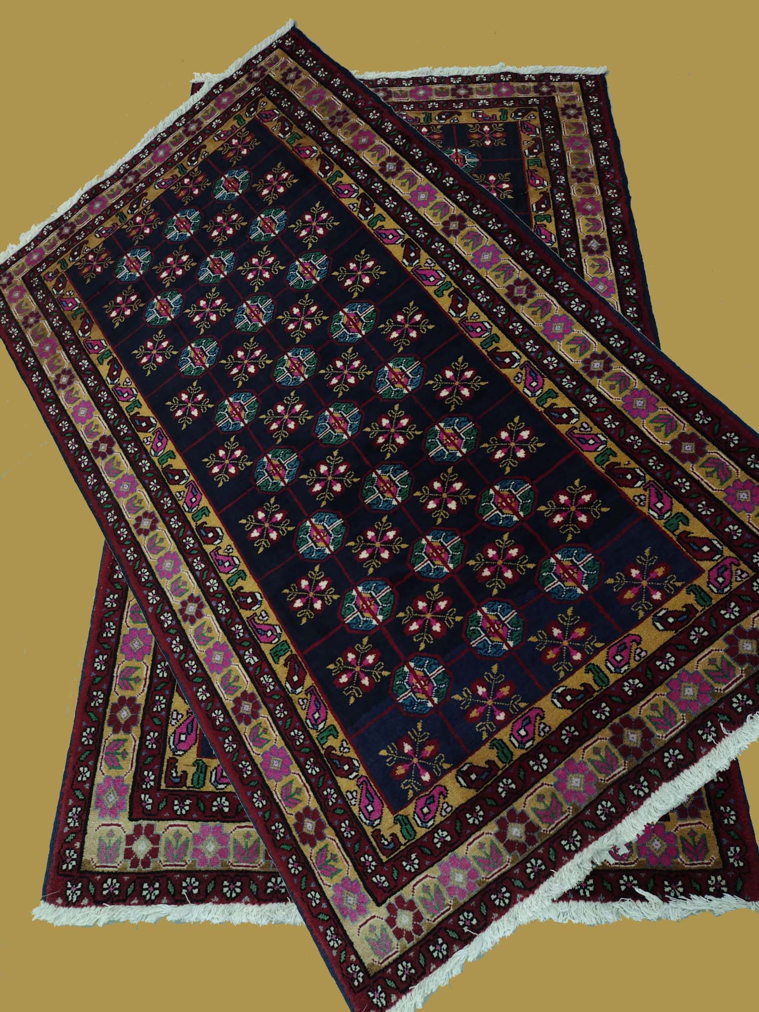 3'X6' Persian Handcrafted Woolen Red,Pink And Blue Rug – 3' × 6'