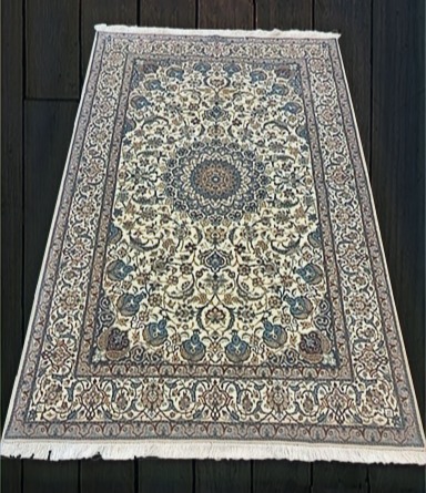 4' 0"X7' 0" Nain/Habibian Persia Genuine Hand Woven Rug – 4' × 7'