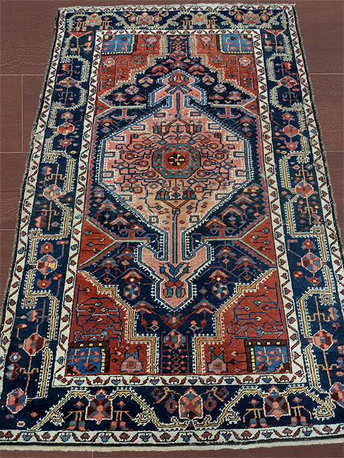 4'4" X 6'11" Persian Hamdan Hand Crafted Small Rug – 4'4" × 6'11"