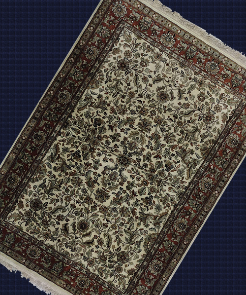 4'x6' India Hand Woven Boasts Vibrant Colors Floral Rug – 4' × 6'