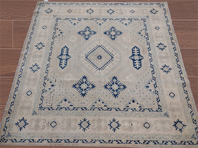 6'4" X 6'6" India wool hand knotted Rug – 6'4" × 6'6"
