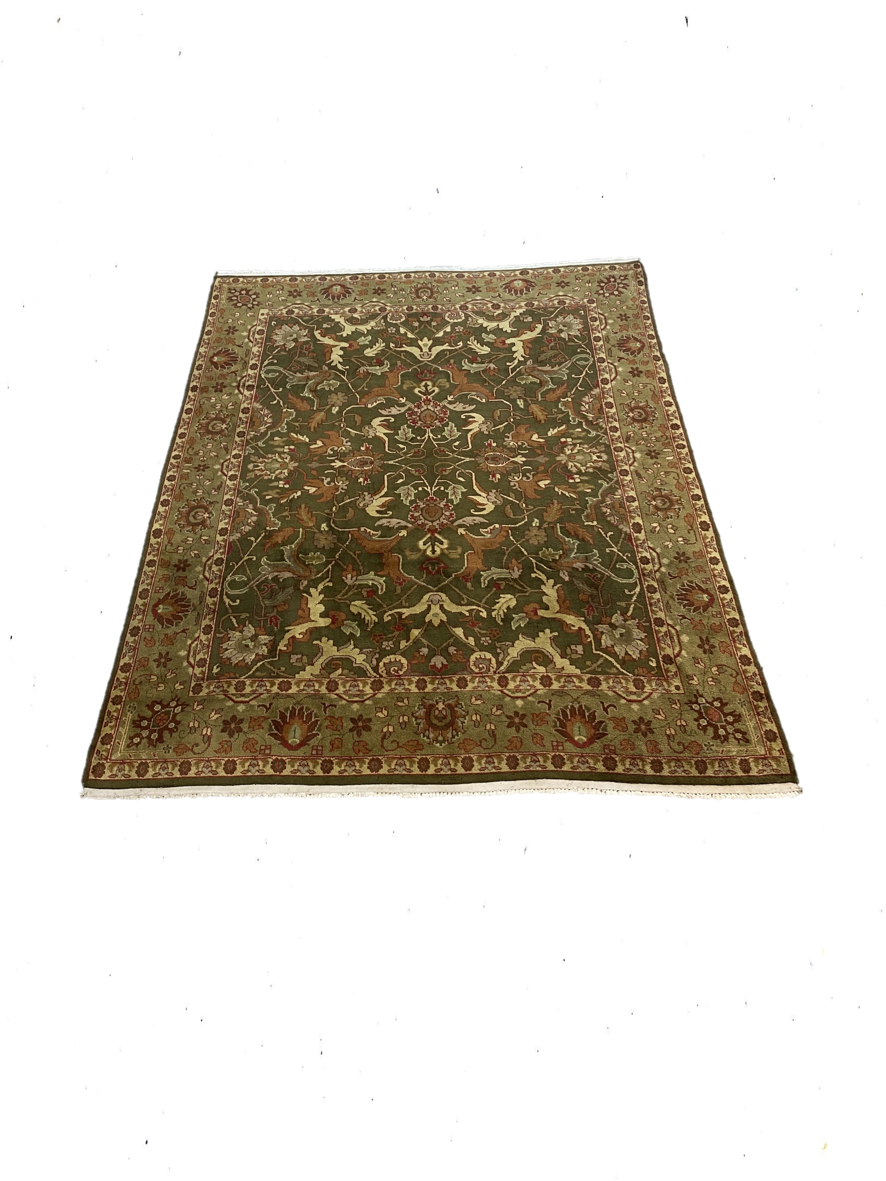 8x10 Green/Gold Indian Rug – 8' × 10'