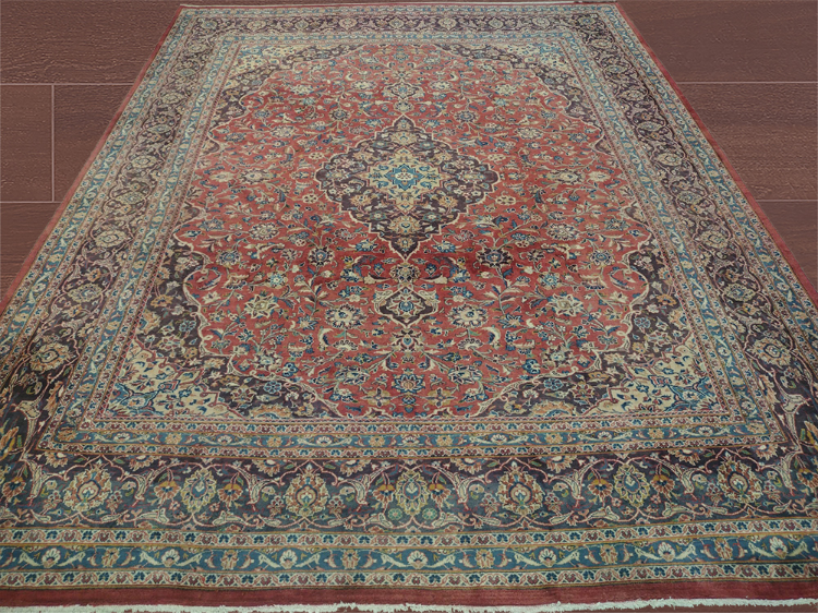 9'10" X 12'8" Persian Hand Woven large Blue And Red Medallion Rug – 9'10" × 12'8"